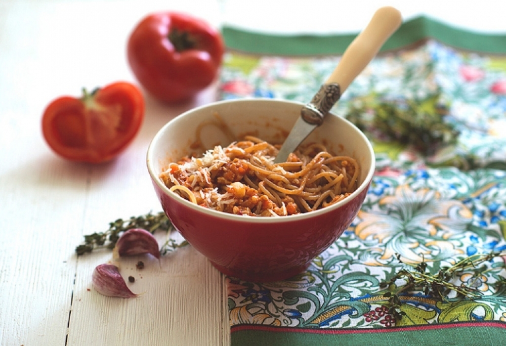 Pasta sauce with turkey and vegetables