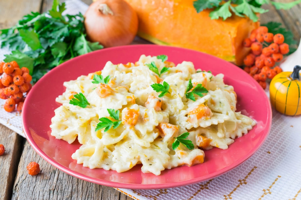 Farfalle Pasta with Pumpkin and Cheese