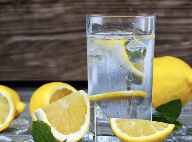 The Perfect Morning: 10 Reasons to Drink Lemon Water After Sleep