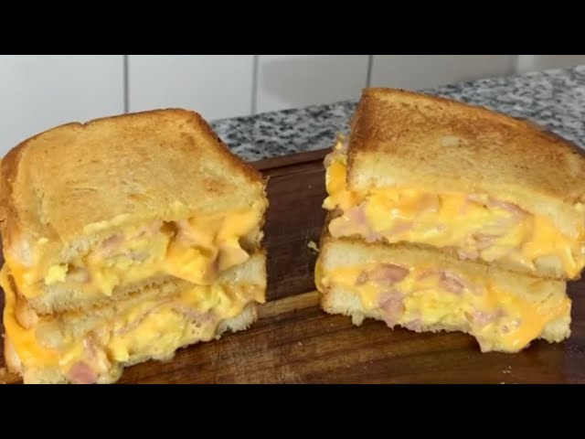 How to make a Scrambled Egg Grilled Cheese Delicious