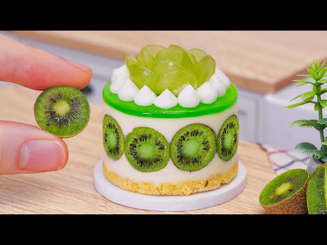 Sweetest Miniature Kiwi Cheesecake