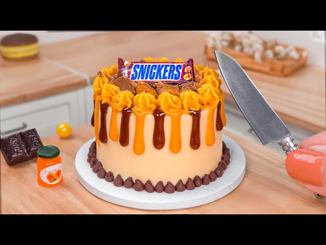 Miniature Snickers Cake Decorating