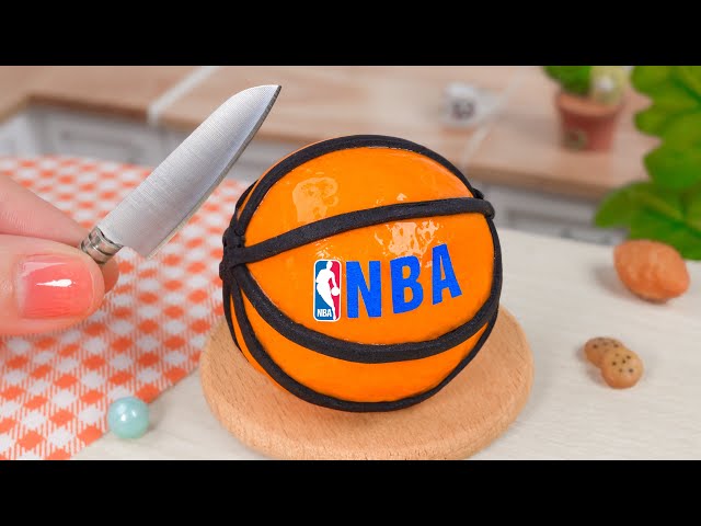 Miniature NBA Cake Decorating Ideas
