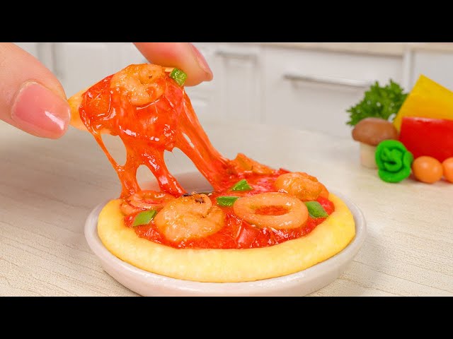 Delectable Mini Seafood Pizza Recipe