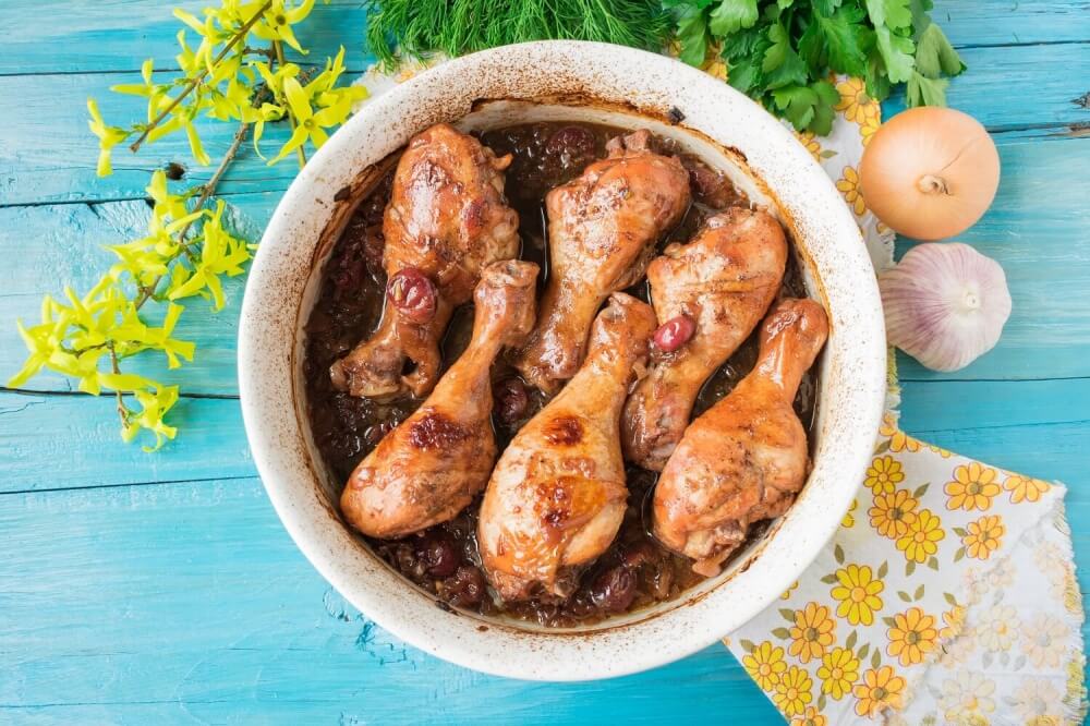 Baked Chicken Legs with Cherry Sauce