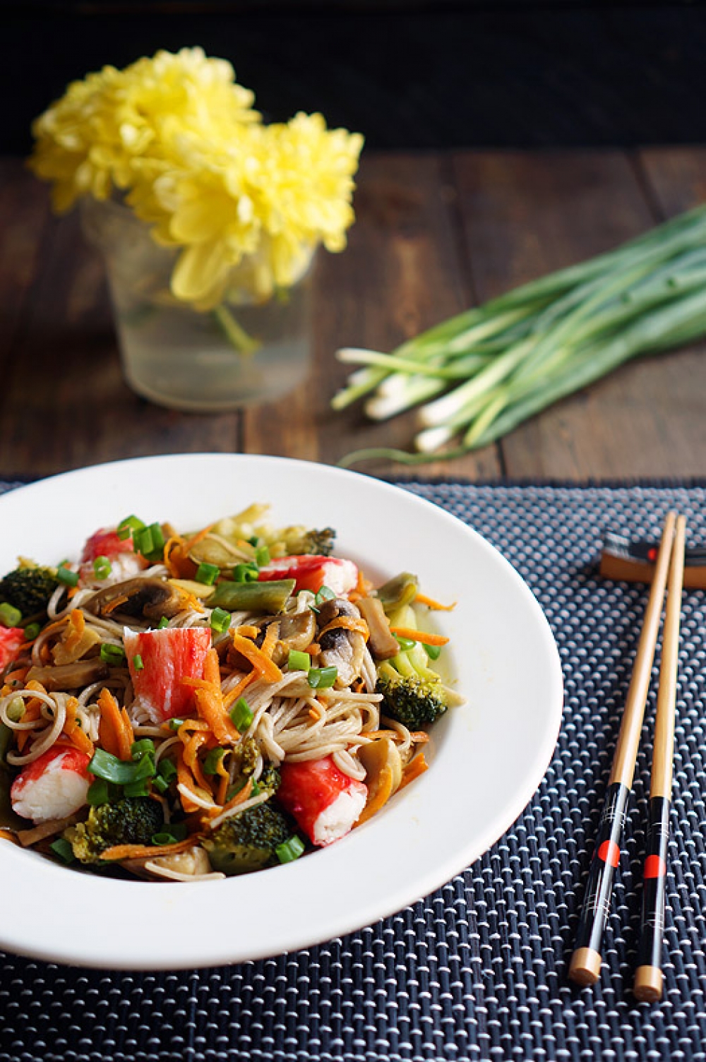 Buckwheat Noodles with Vegetables and Seafood