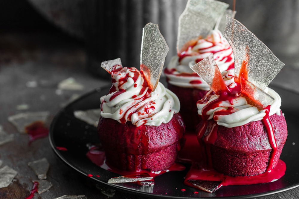 Cupcakes «Shattered glass» for Halloween