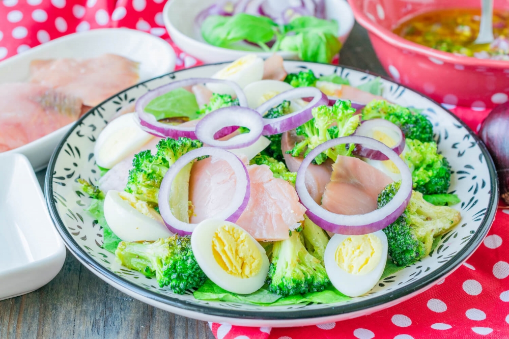 Smoked Pink Salmon Salad with Broccoli and Quail Eggs