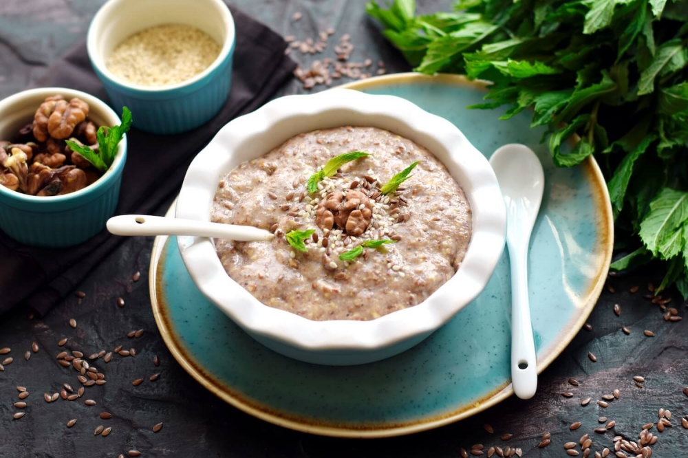 Flaxseed Porridge with Nuts and Sesame