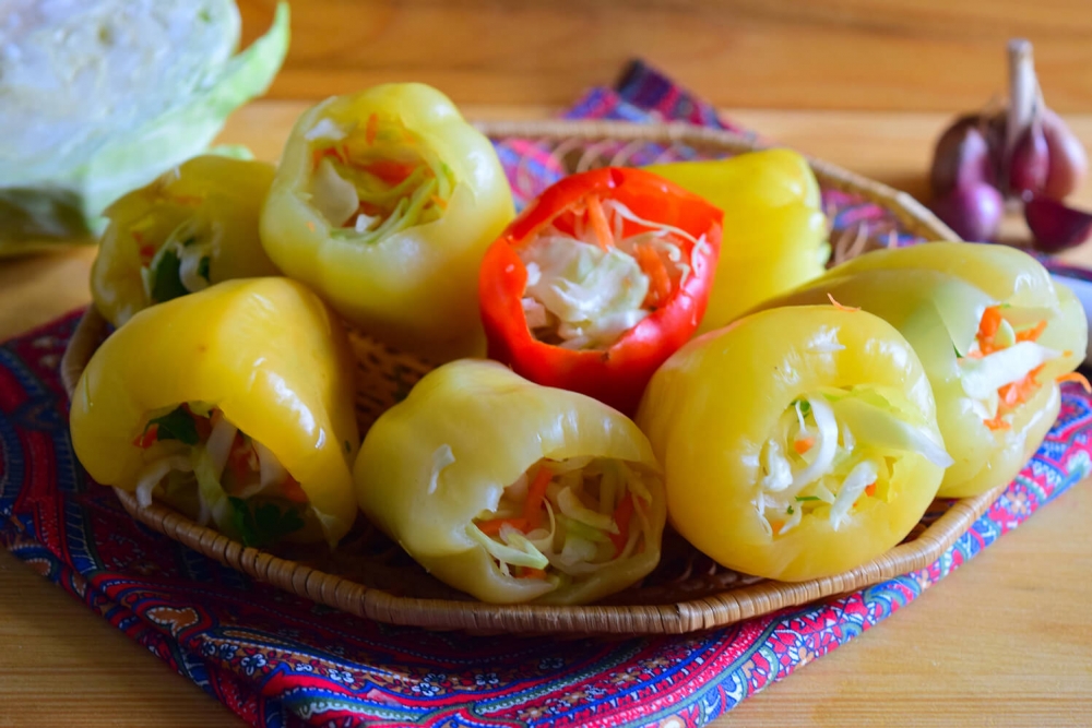 Pickled Sweet Peppers Stuffed with Cabbage and Carrots