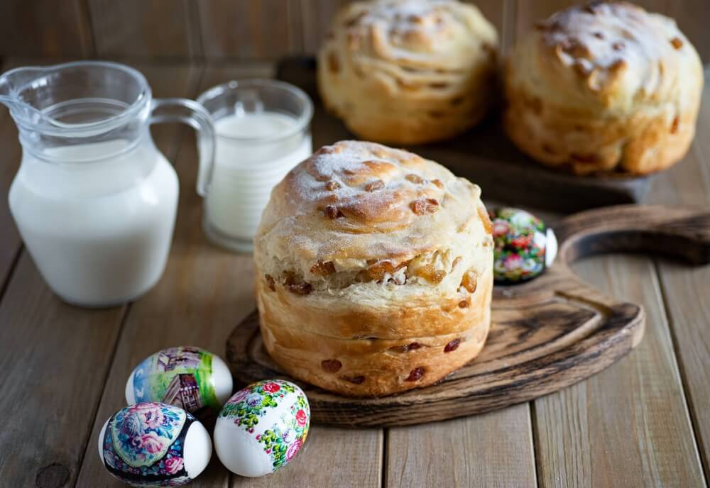 Russian Easter Bread (Kulich)