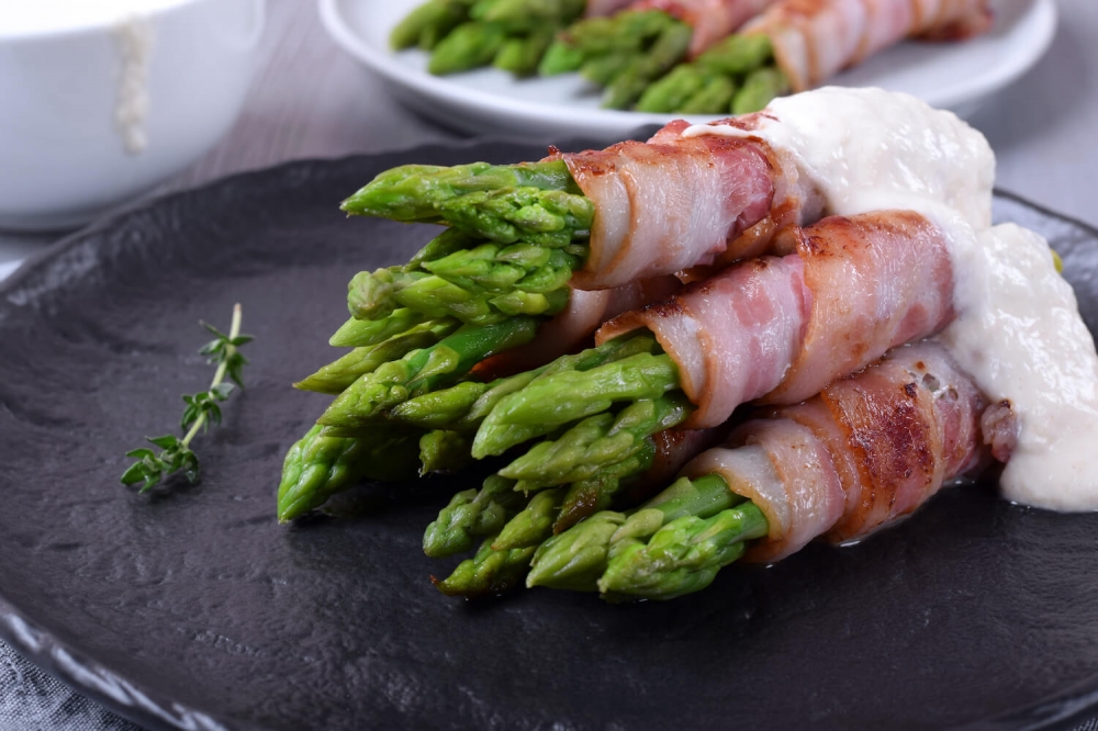 Bacon Wrapped Asparagus with Cheese Sauce