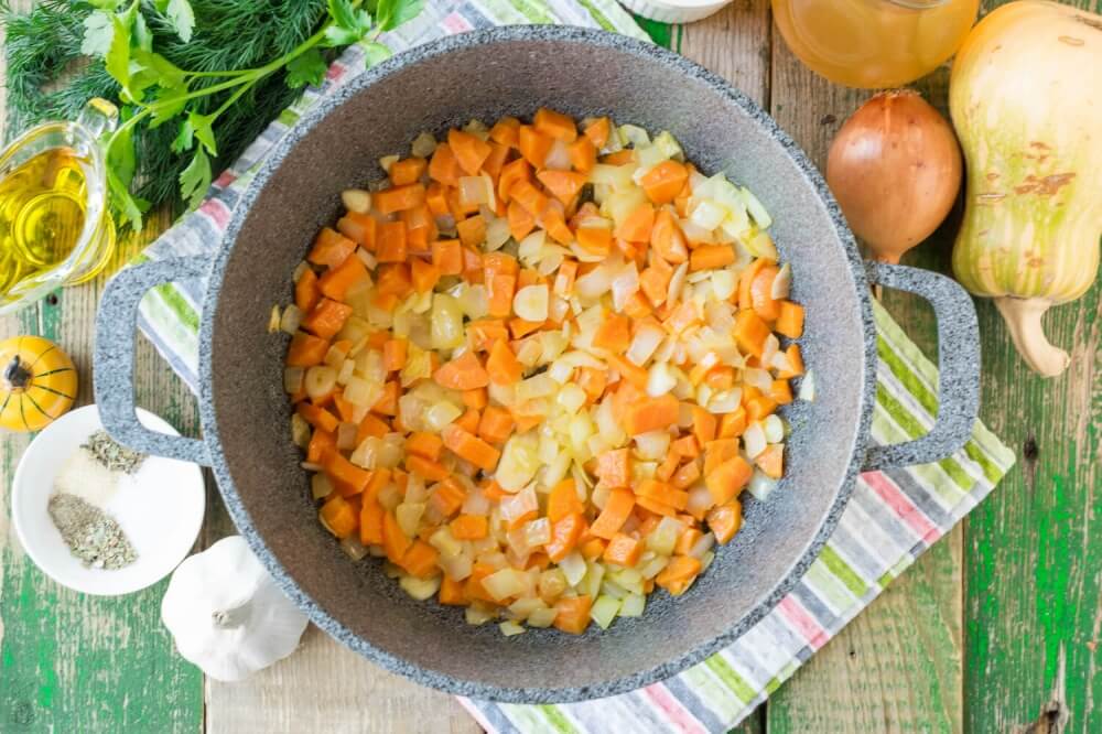 Carrot Pumpkin Soup with Chicken Meatballs