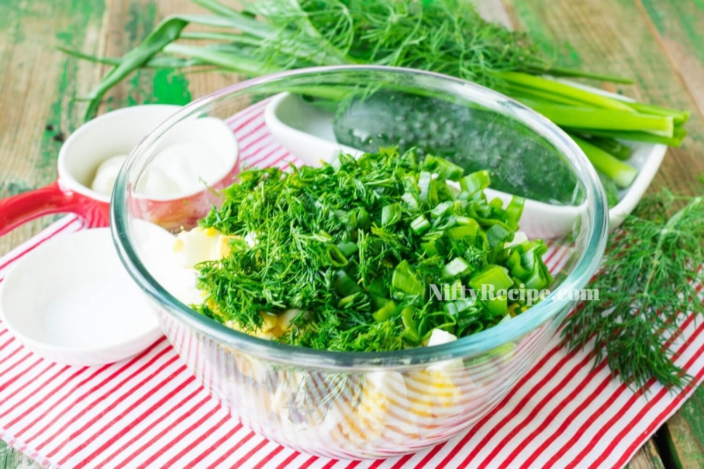 Green Onion and Egg Salad