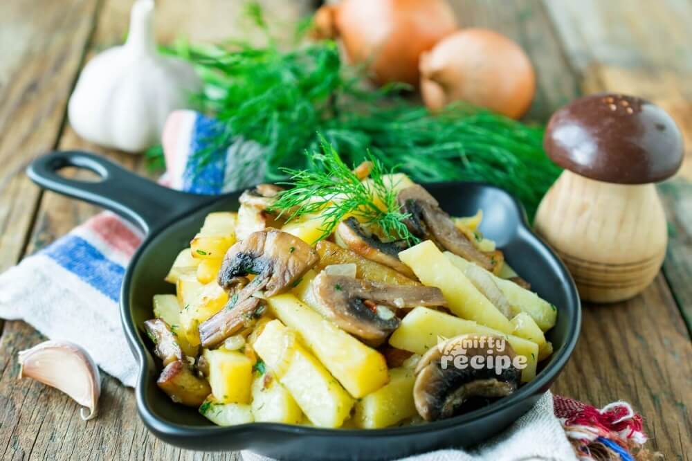 Pan-Fried Potatoes with Mushrooms