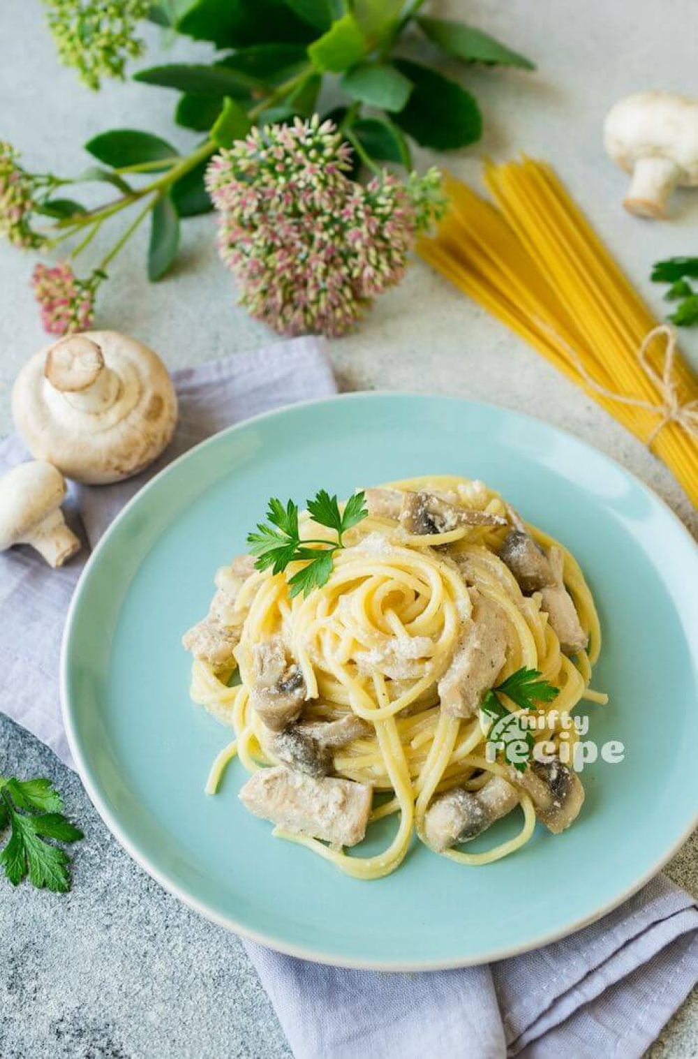 Creamy Mushroom and Chicken Pasta