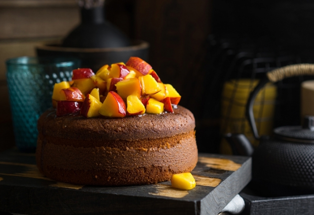 Simple pie with fresh fruit and berries