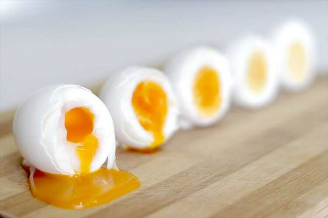 What Are 3 Ways To Poach An Egg
