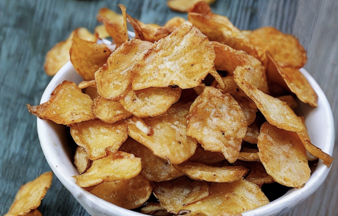 Crispy Garlic Chips