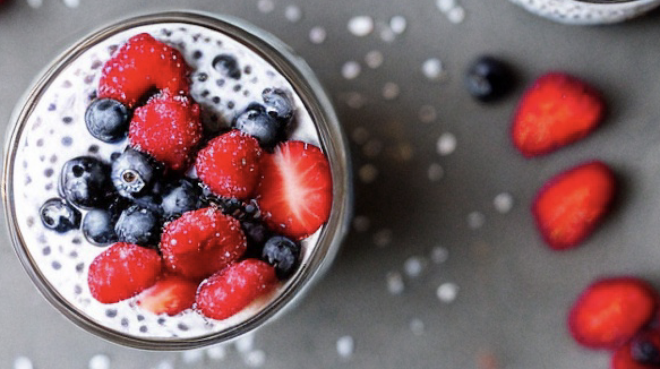 Overnight Chia Pudding with Berries