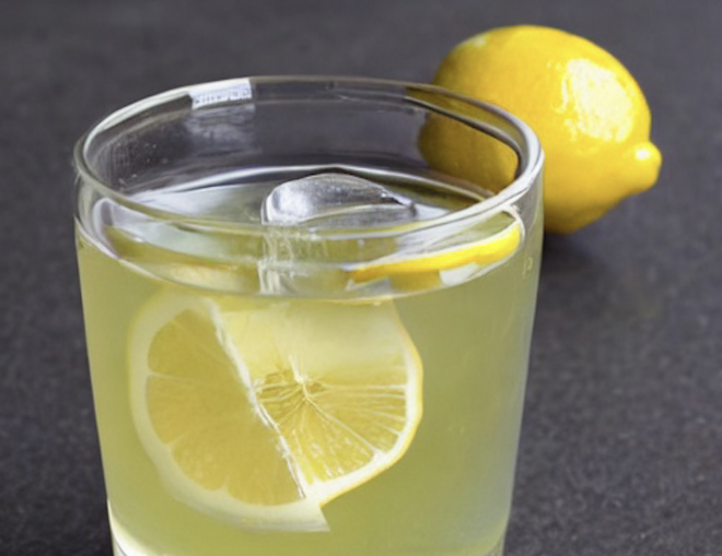 The Perfect Morning: 10 Reasons to Drink Lemon Water After Sleep