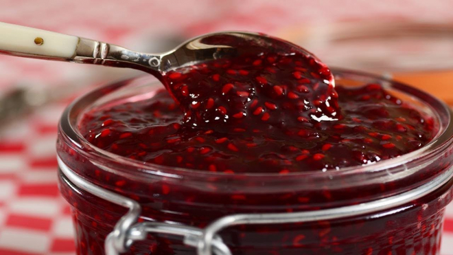 Raspberry Jam: Health Benefits and Recipes for Healthy Treats