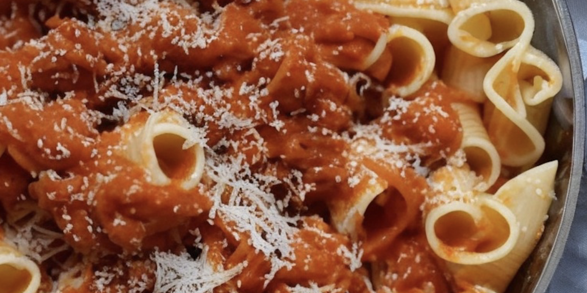 Classic Pasta Recipe with Rich and Flavorful Red Sauce