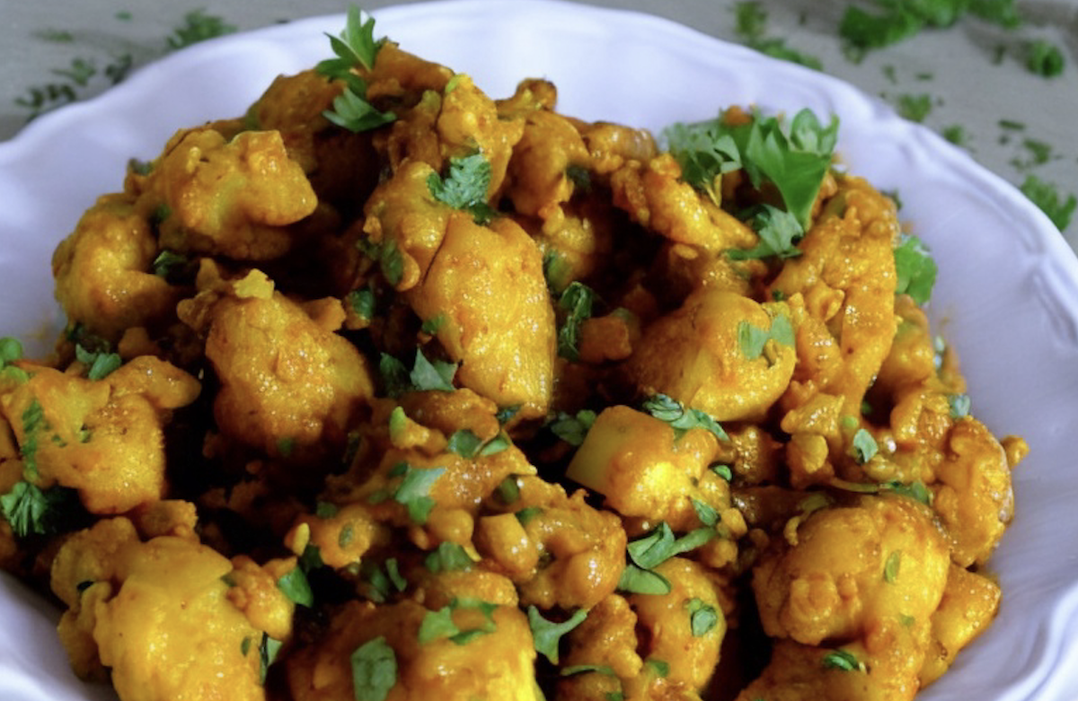 Aloo Gobi Recipe: A Mouthwatering Combination of Potatoes and Cauliflower