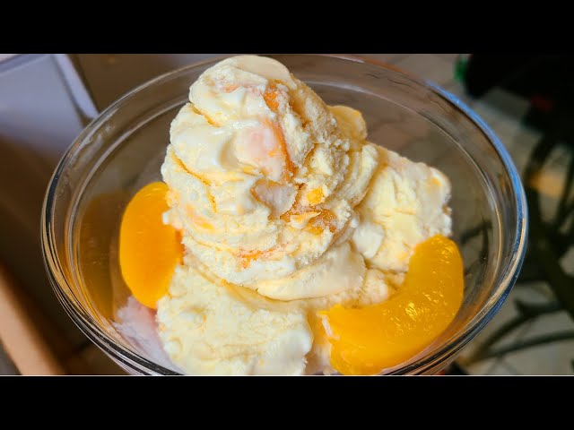 Peaches & Homemade Vanilla ice cream