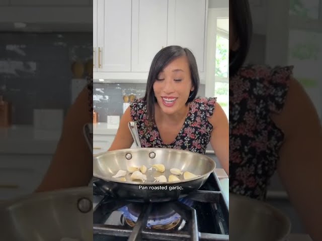 Roast Garlic in a Pan