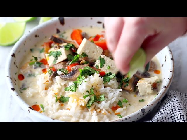 Thai Coconut Soup with Tofu and Rice