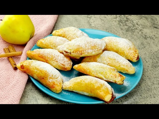 Apple puff pastry pockets