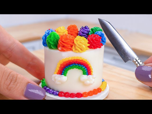 Miniature Rainbow Cake Decorating