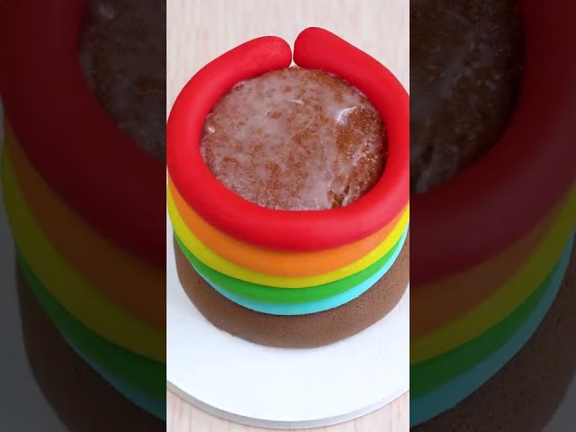 Miniature Oreo Cake Decorating