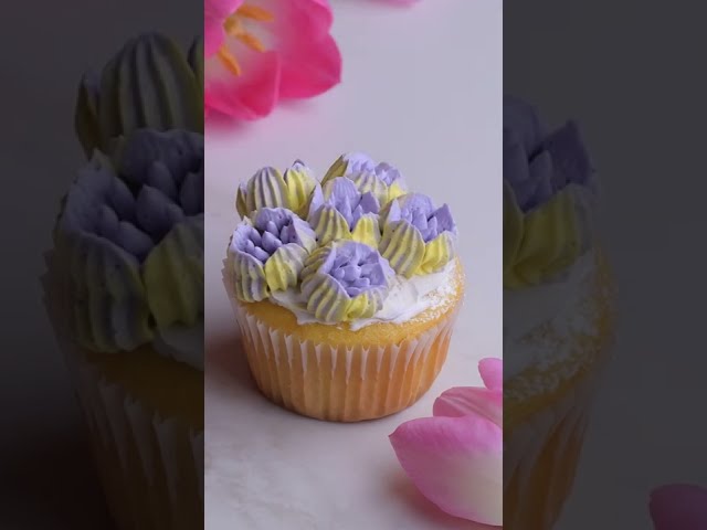 Flower piping designs