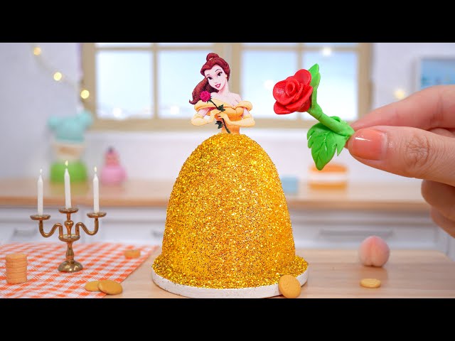 Miniature Cake Decorating