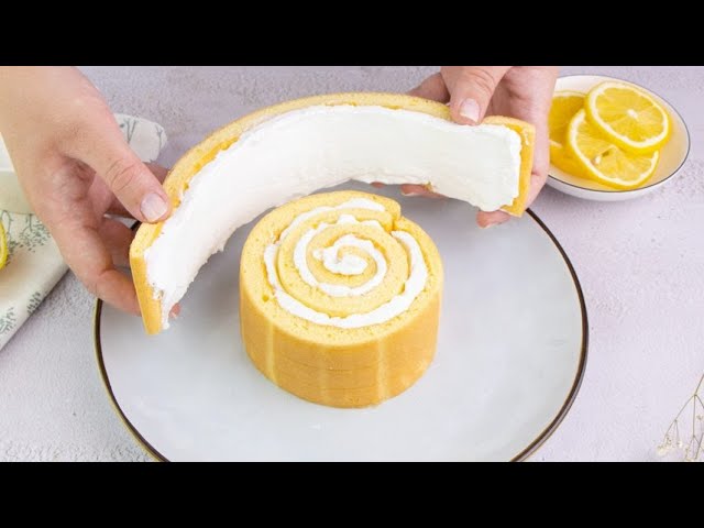 Lemon roll cake