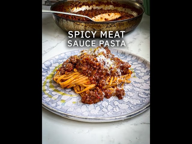 Spicy Meat Sauce Pasta