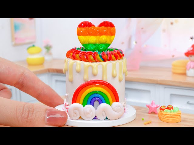 Miniature Rainbow Cake Decorating Ideas