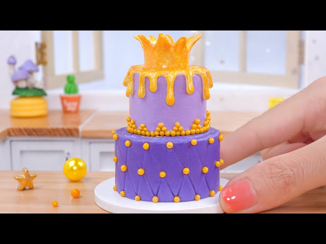 Miniature Purple Chocolate Cake Decorating