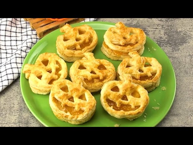 Pumpkin puff pastry