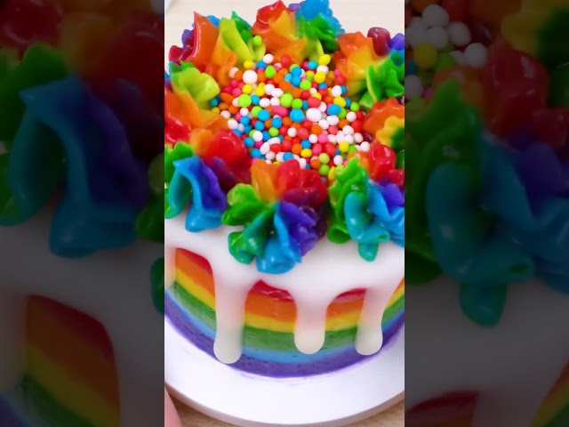 Miniature Rainbow Cake Decorating