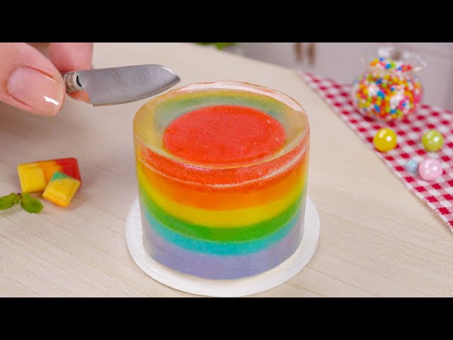 Miniature Rainbow Jelly Decorating