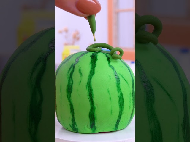 Miniature Watermelon Fondant Cake Decorating