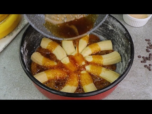 Caramelized banana cake