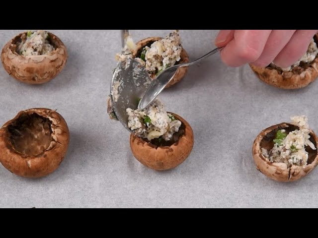 Thanksgiving stuffed mushrooms