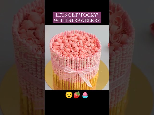 Strawberry cake decorating