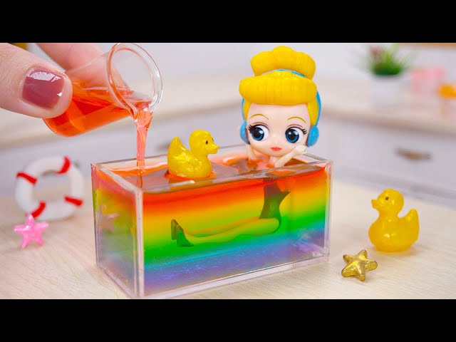 Miniature Rainbow Jelly Decorating