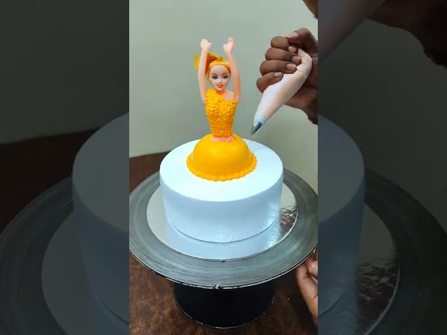 Trending Doll Cake