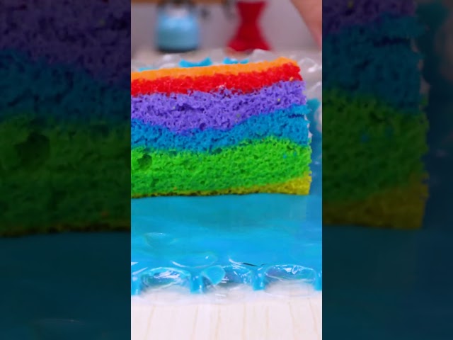Miniature OREO Cake Decorating